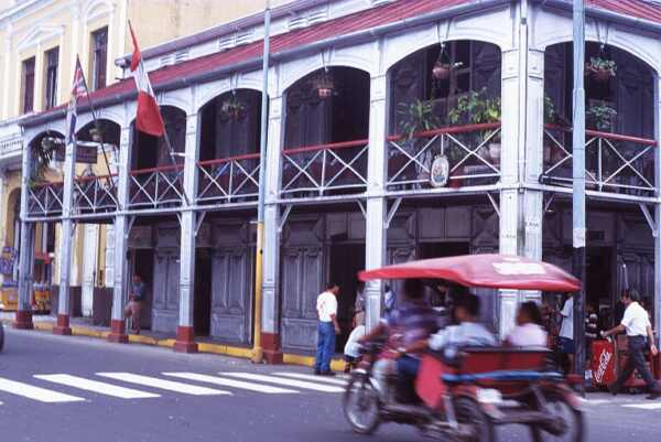 Plaza de Armas iron house photo
